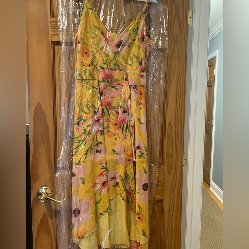 Vince camuto yellow floral dress